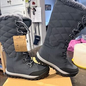 BearPaw Women's Charcoal Quilted Winter Boots